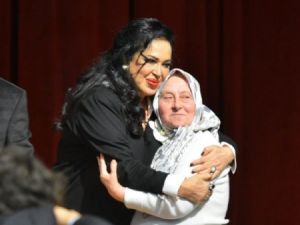 Türkan Şoray albüm çıkaracak