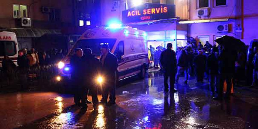 Minibüs uçuruma devrildi: 1 ölü, 14 yaralı
