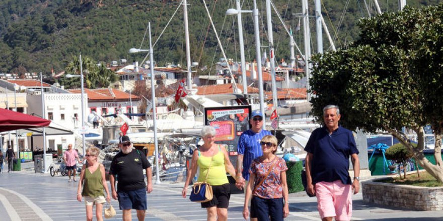 Türkiye'ye gelen turist sayısı düştü