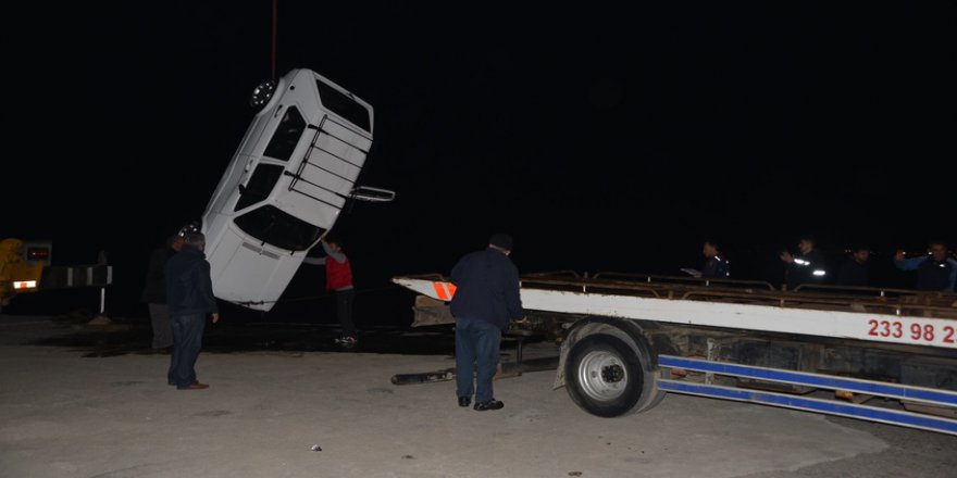 Ordulu genç aracıyla denize uçtu