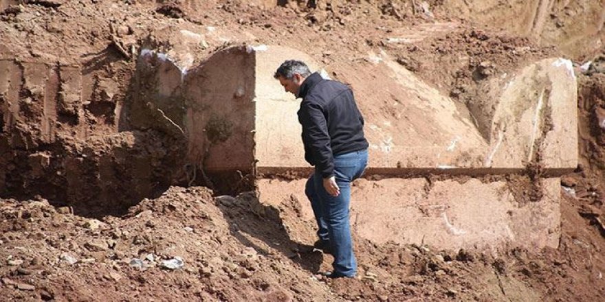 İnşaat kazısında Roma dönemine ait mezarlar çıktı