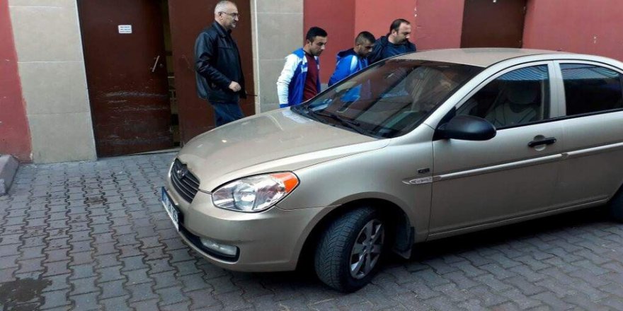 Komşuları tarafından 8 yerinden bıçaklanarak öldürüldü