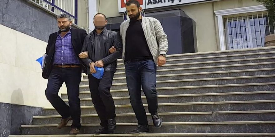 AVM'de sergilenen otomobili çaldı