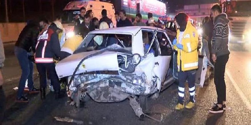 İstanbul'da feci kaza; 2 Ağır 5 Yaralı