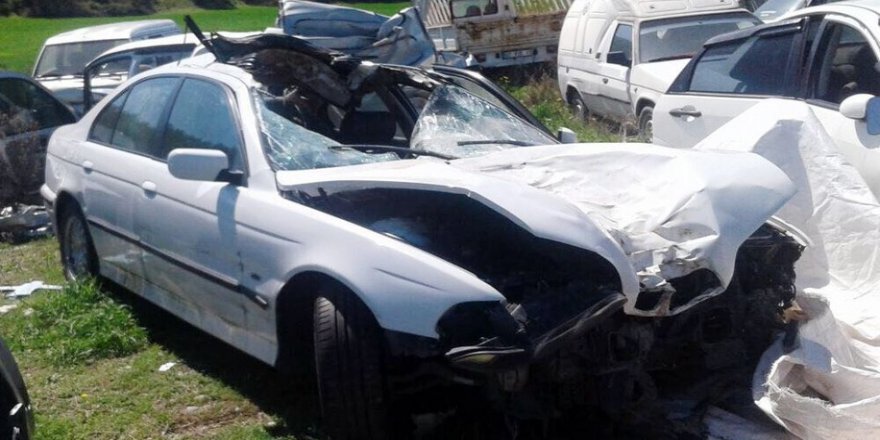 Kazada atın kopan kafası, sürücüyü öldürdü