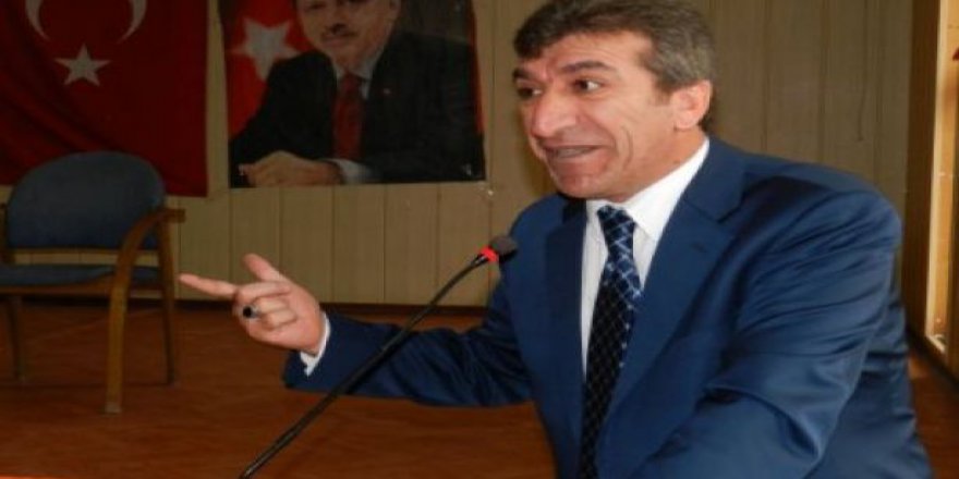 AKP'li başkana yolsuzluk gözaltısı