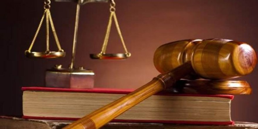 Kız öğrencilerine ' İç Çamaşırı ' hediye eden öğretmen skandalı