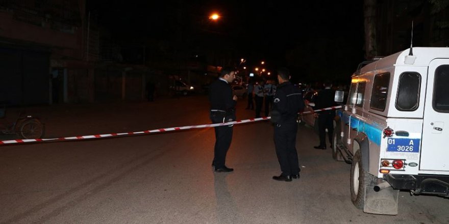 Sokak ortasında silahlı saldırı: 8 yaralı