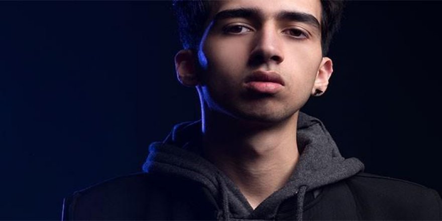 Genç şarkıcı Çağatay Akman'dan şok tweet