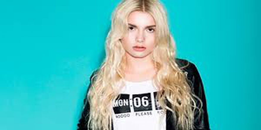 Aleyna Tilki'nin Nazım Hikmet'li tweeti olay oldu