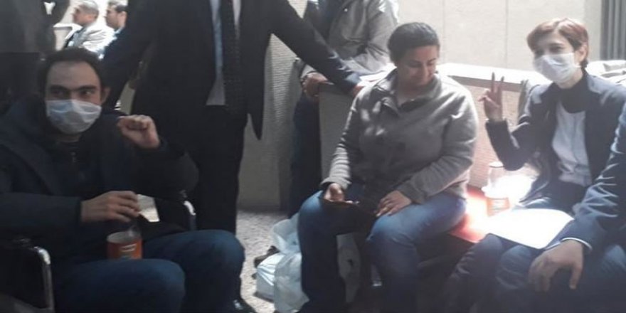 Nuriye Gülmen ve Semih Özakça tutuklandı