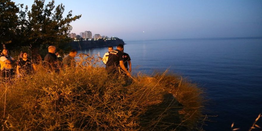 Antalya'da falezlerden düşen kişi hayatını kaybetti