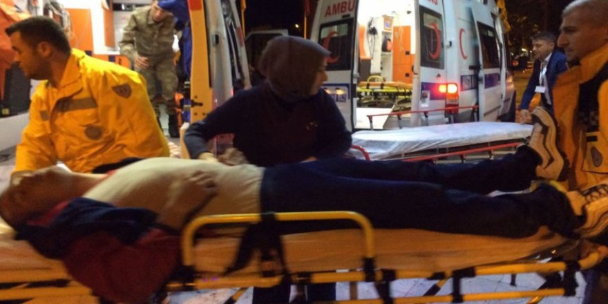 Manisa'da 64 asker hastaneye kaldırıldı