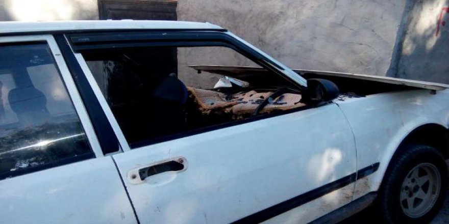 Çarptığı çocukları hastaneye götürürken yine kaza yaptı