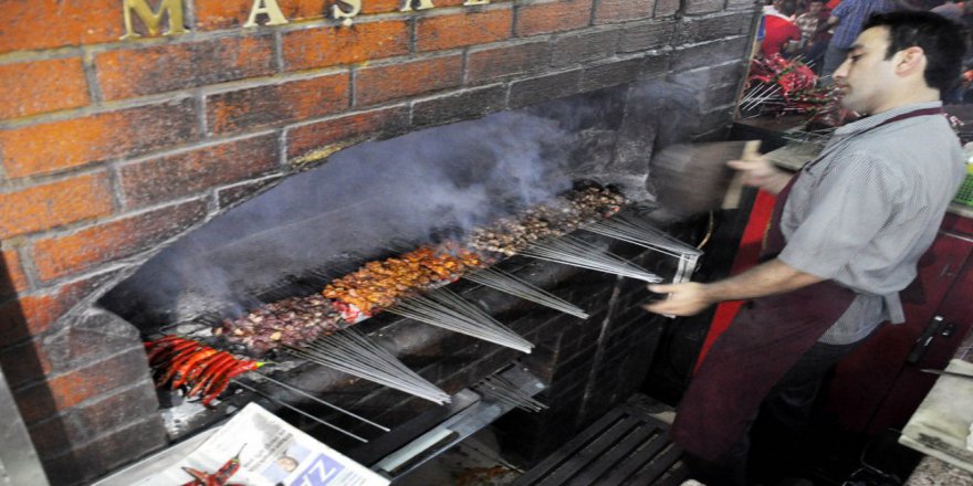 Şanlıurfa'da ciğerde Ramazan patlaması; yok satıyor