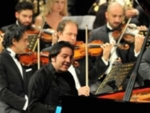 Fazıl Say Antalya'yı  Mest Etti