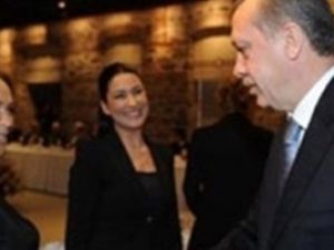 Direniş için muhatap Hülya Avşar