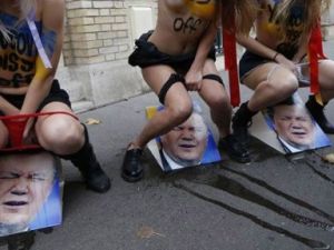 FEMEN'den Şok Protesto