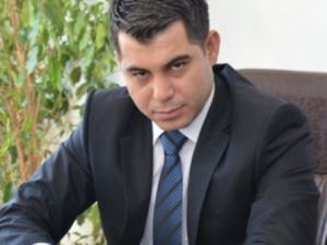 HÜKUMETİ ELEŞTİRMEYİN GENÇLER