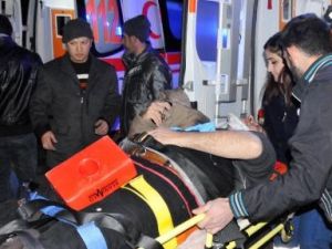 GAZİANTEP'TE İŞÇİ SERVİSİ DEVRİLDİ: 25 YARALI