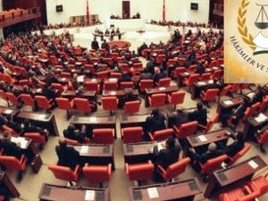 HSYK'nın neredeyse tüm yetkileri Adalet Bakanına devrediliyor!