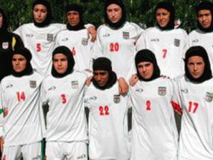 İRAN'LI KADIN FUTBOLCULAR ERKEK ÇIKTI..!