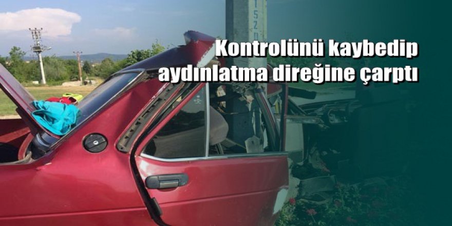 Düzce'de feci kaza: Araba ikiye ayrıldı