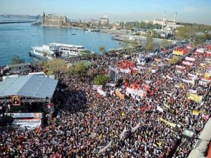 KADIKÖY'DEN CANLI YAYINDAYIZ