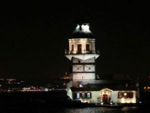 Kız Kulesi'nde haciz şoku!