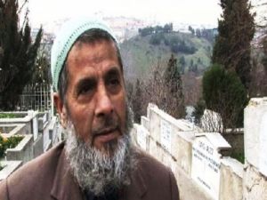 Mezarlık Kalkacak Yerine AVM'mi Gelecek