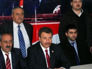 Minare Kılıfa Sığmıyor!