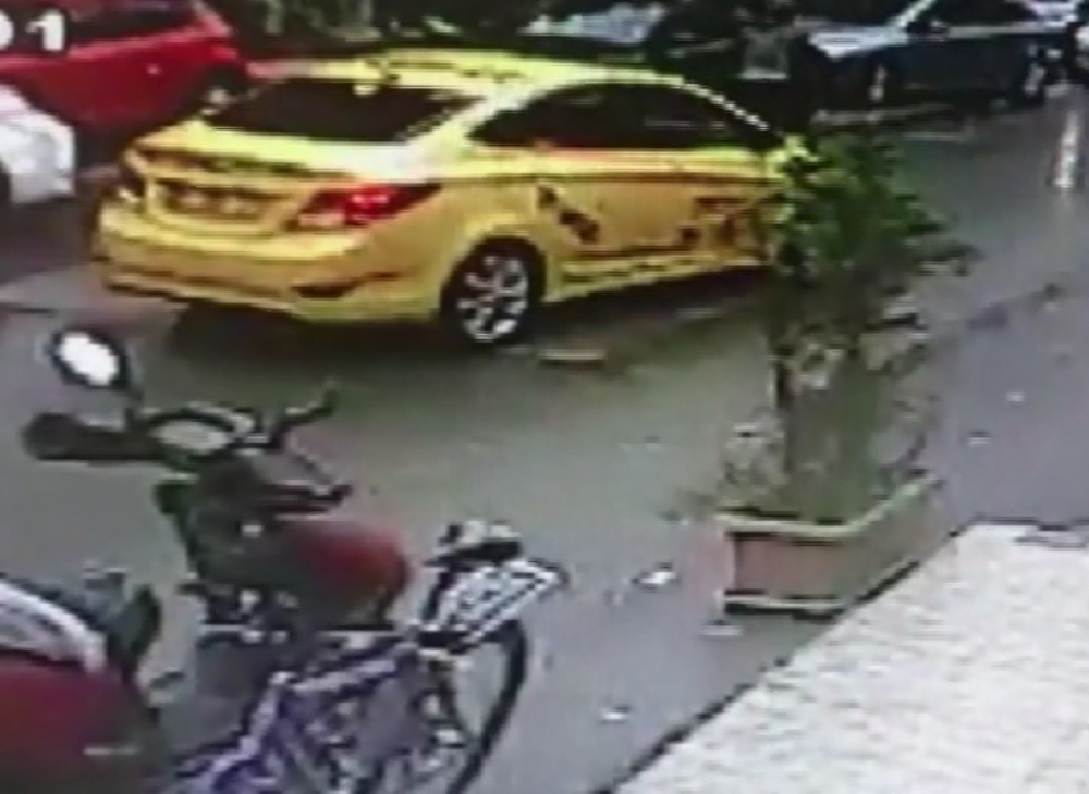 Taksi şoförü insanlık dersi verdi