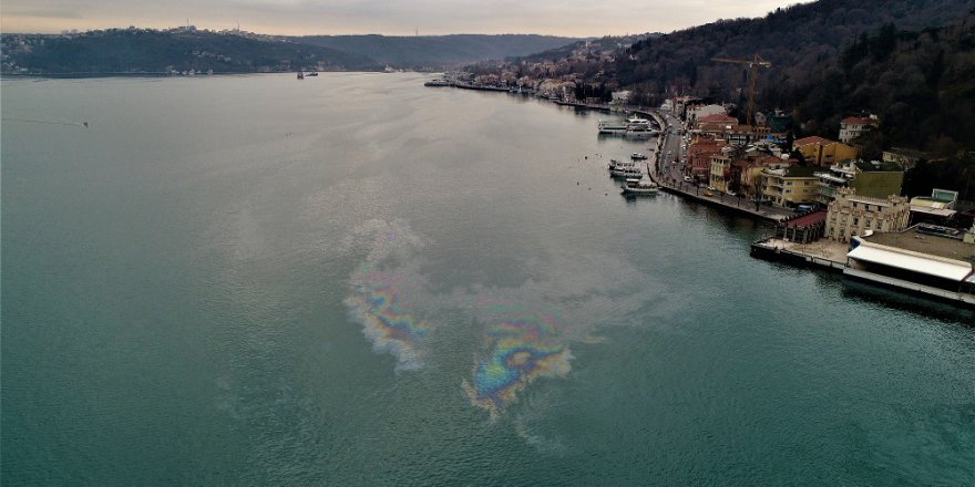 İstanbul Boğazında rezalet havadan görüntülendi