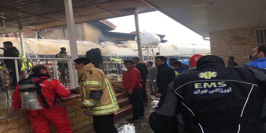 İran'da düşen uçaktan feci görüntüler