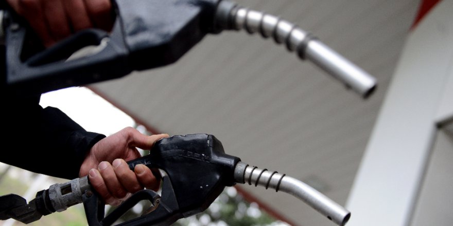 Benzine 17 kuruş indirim geldi.