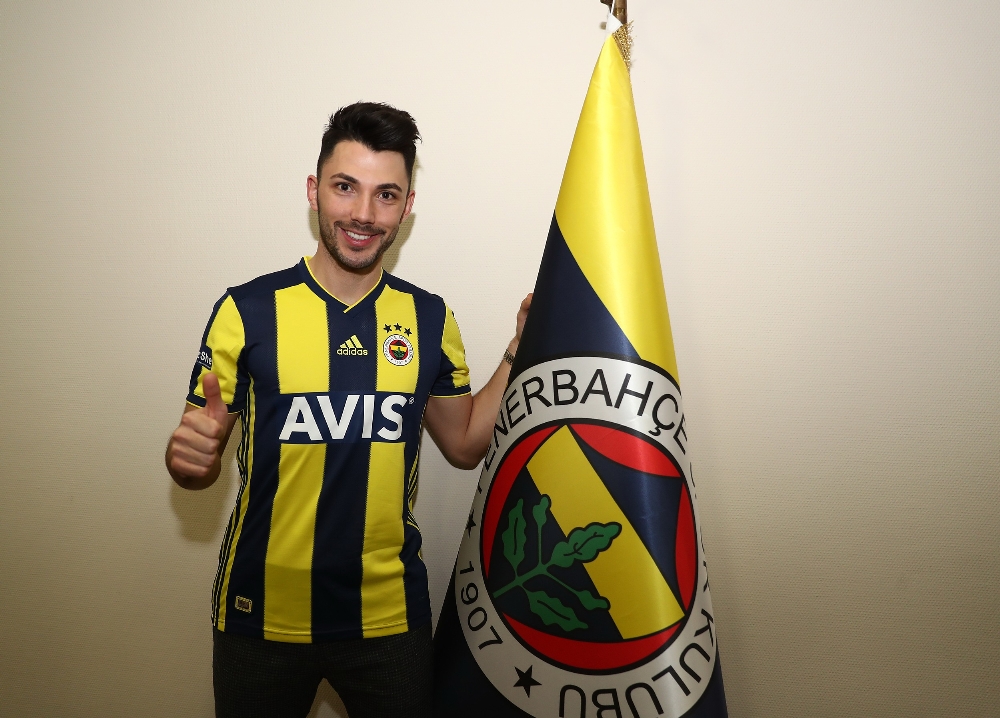 Tolgay Arslan Fenerbahçe'li oldu