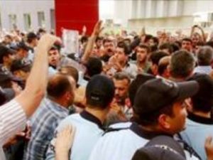 Polisi Kovalayan Taksim Esnafı