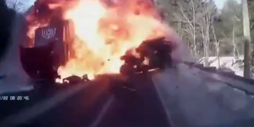 Cip tankere çarptı: Ortalık savaş alanında döndü