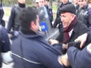 Polis Milletvekiline Bunu Yaparsa...