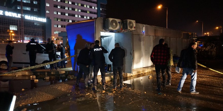 Antalya'da ATM'de silahlı soygun dehşeti